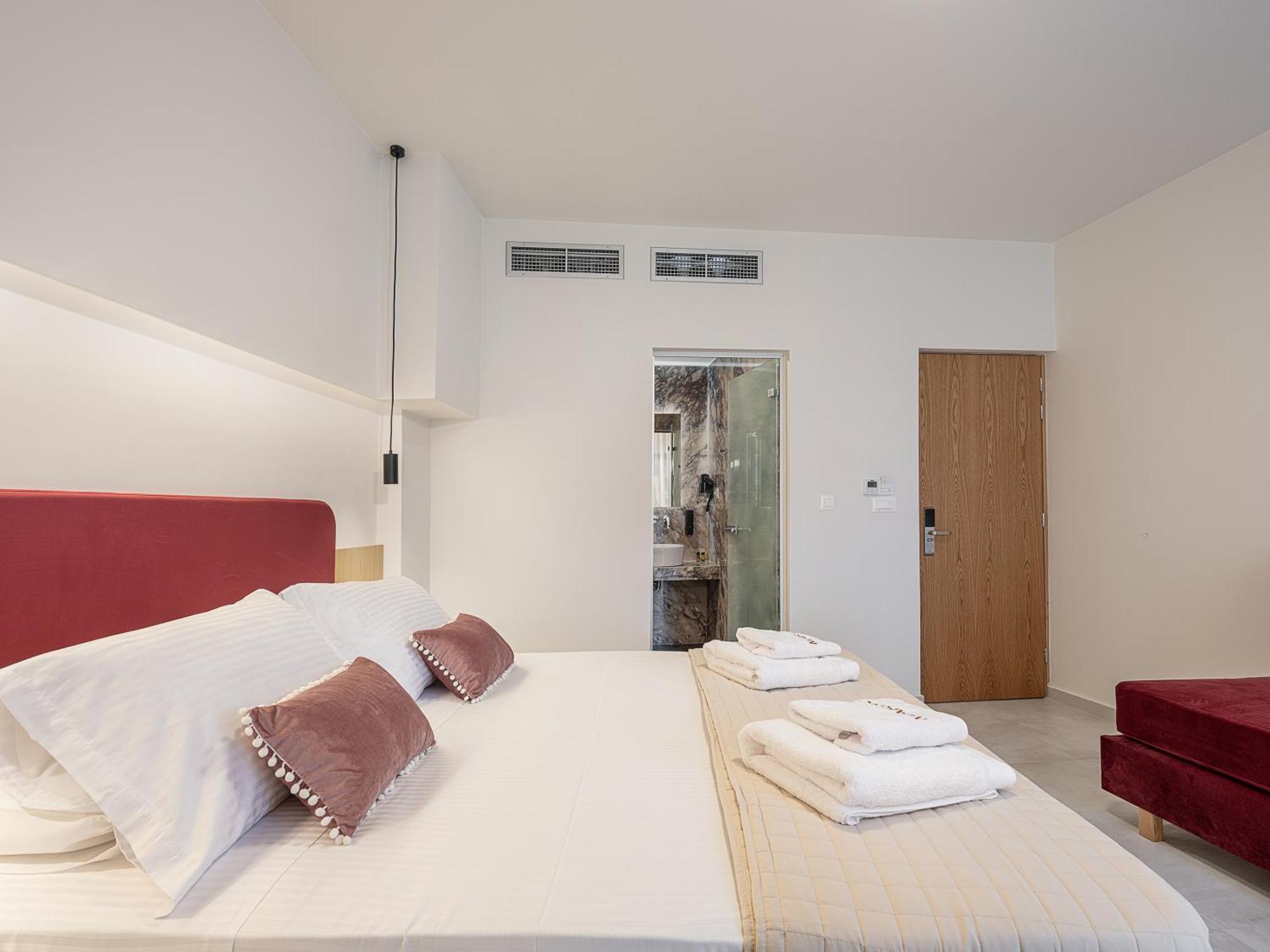 Miss Marrone City Hotel 干尼亞 外观 照片