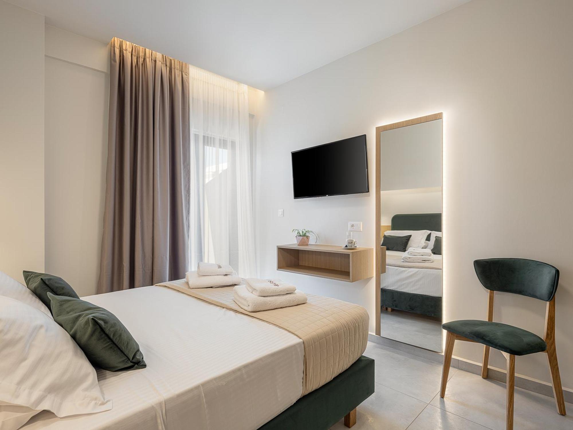 Miss Marrone City Hotel 干尼亞 外观 照片